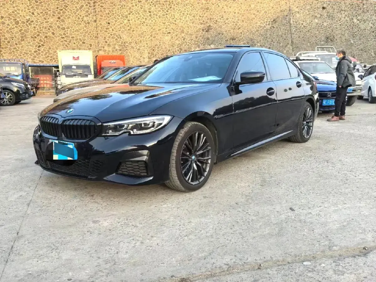 2022 BMW 3 Series 2.0T 184HP L4 8AT