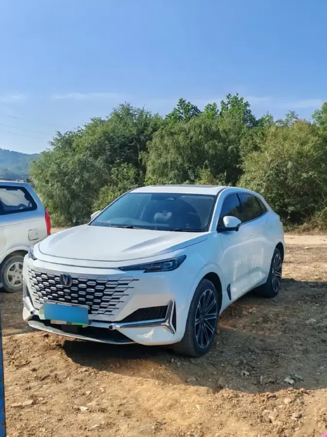 2022 ChangAn UNI-K iDD 1.5T 170HP L4 6TCT PHEV 30.74KWH