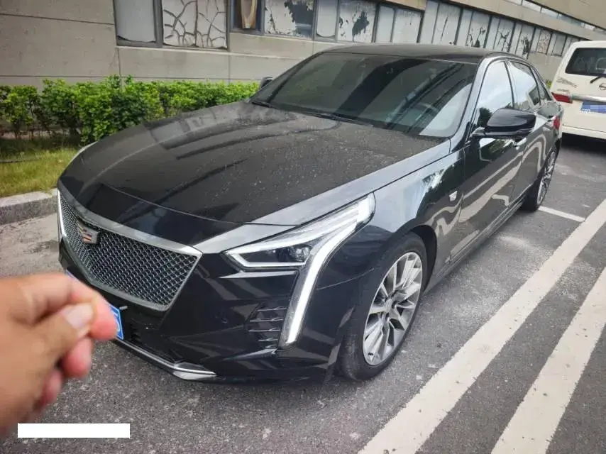 2022 Cadillac CT6 2.0T 237HP L4 10AT