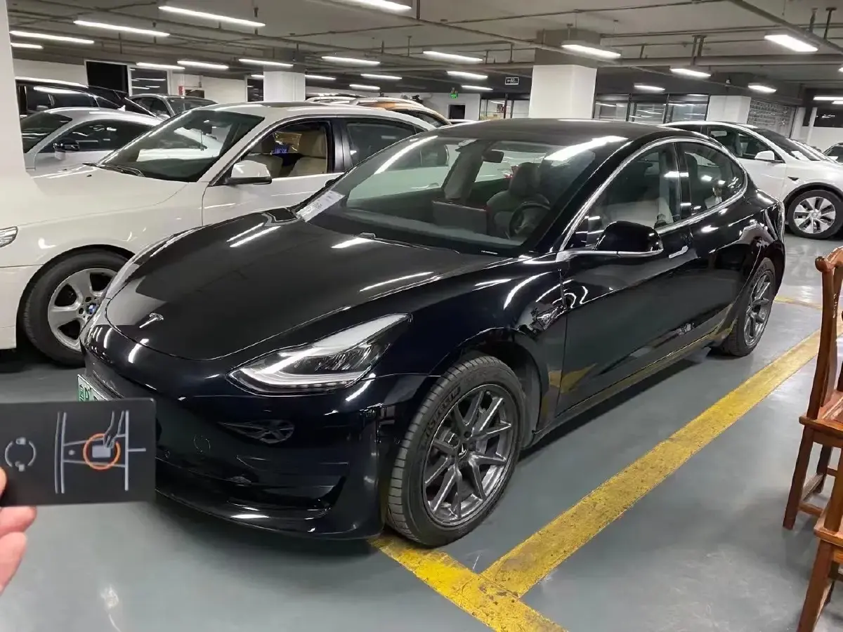 2020 Tesla Model 3 BEV 52KWH