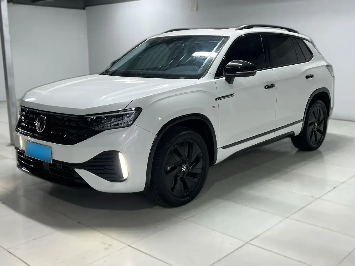 2023 Volkswagen Tayron 2.0T 220HP L4 7DCT