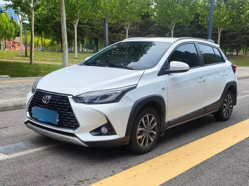 2022 Toyota Yaris L 1.5L 112HP L4 CVT