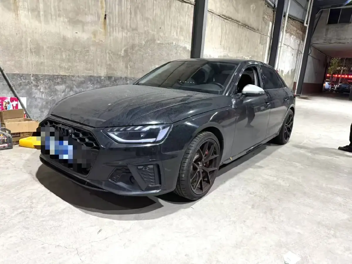 2020 Audi A4L 2.0T 150HP L4 7DCT