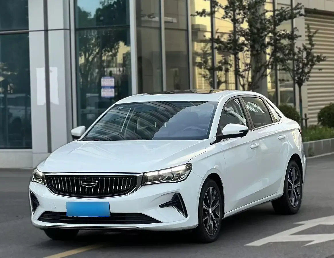 2022 Geely Emgrand 1.5L 114HP L4 CVT