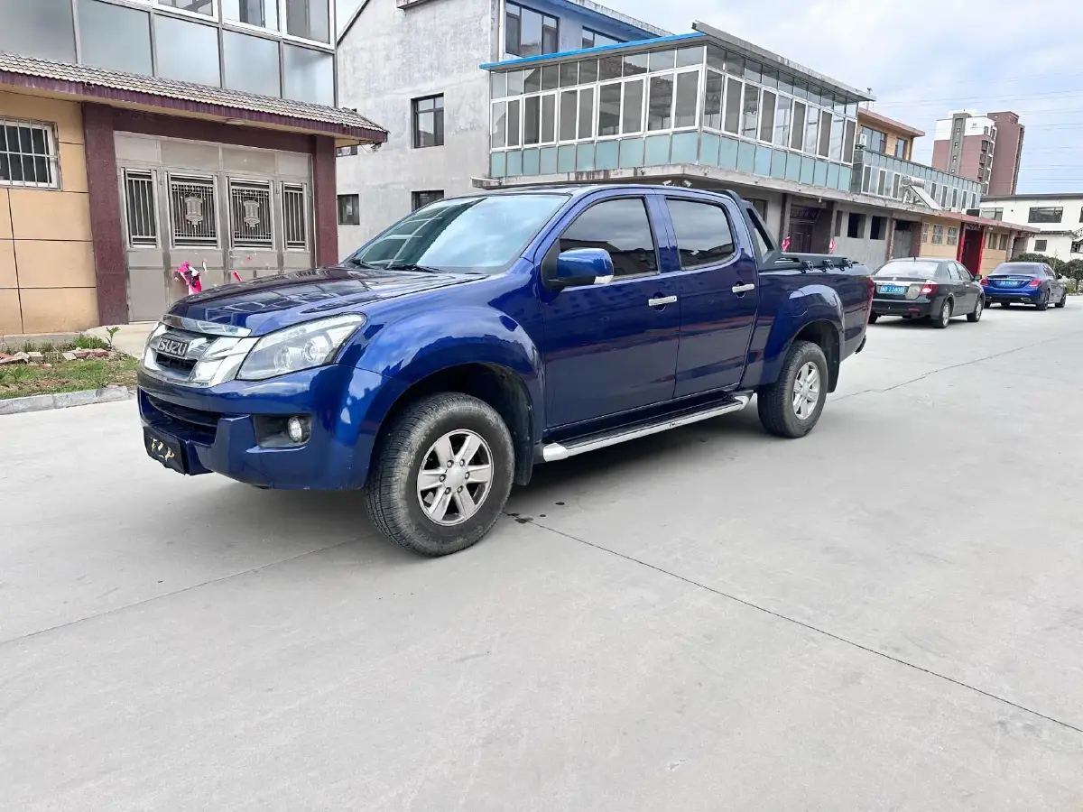 2020 Isuzu LingTuo 2.5T 150HP L4 6AT