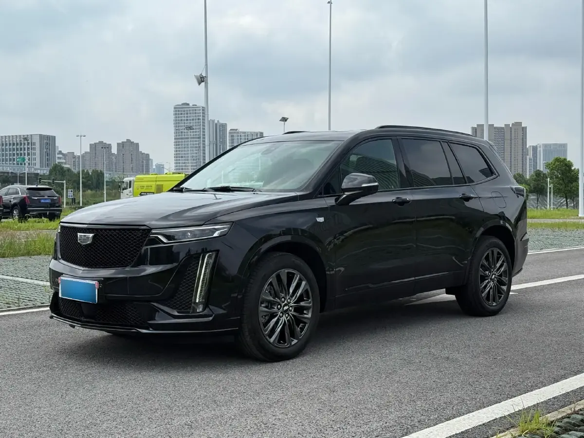 2025 Cadillac XT6 2.0T 237HP L4 9AT