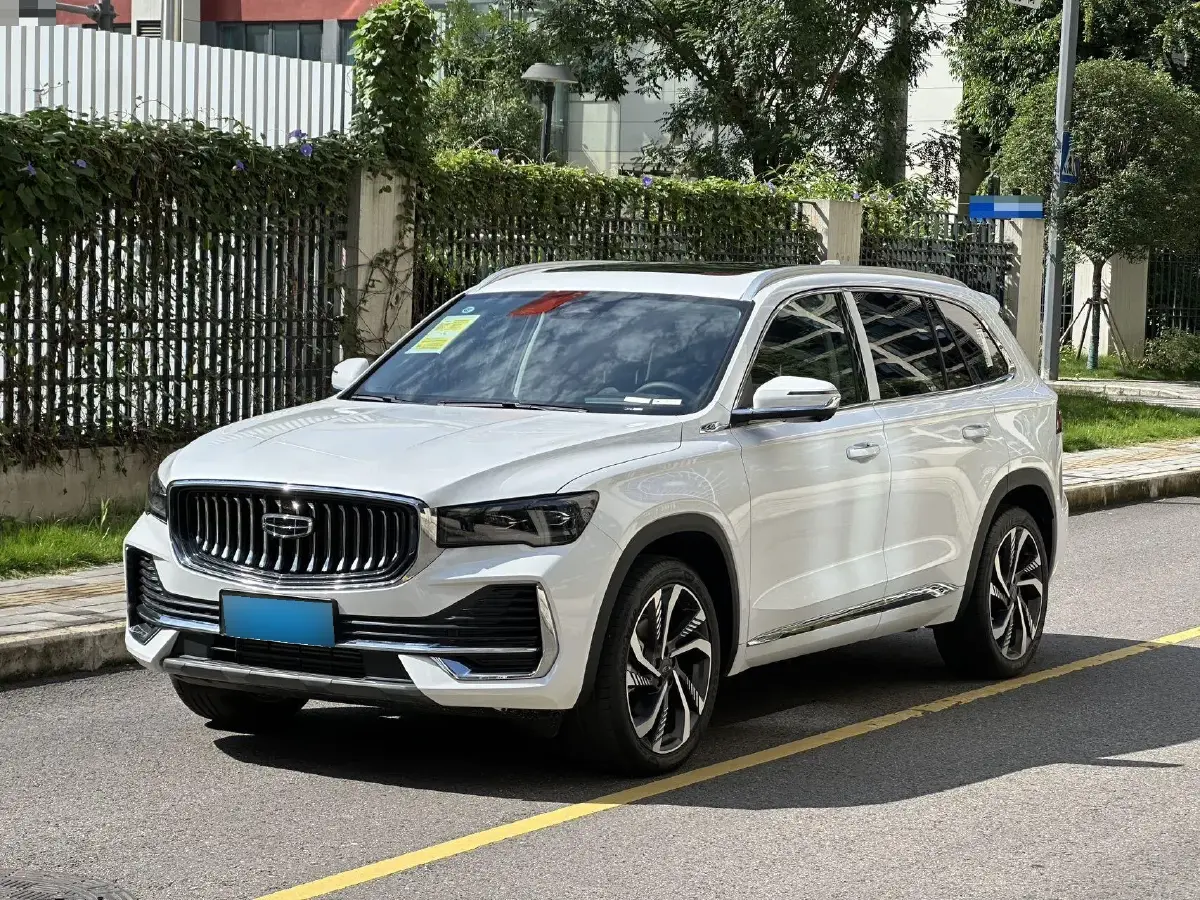 2023 Geely Monjaro 2.0T 238HP L4 8AT