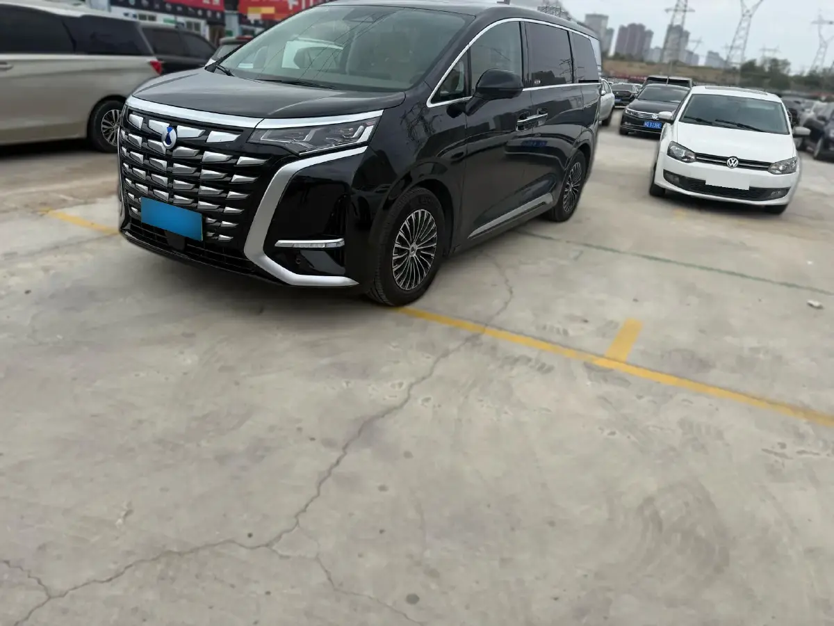 2022 Denza D9 1.5T 139HP L4 E-CVT PHEV 40.06KWH