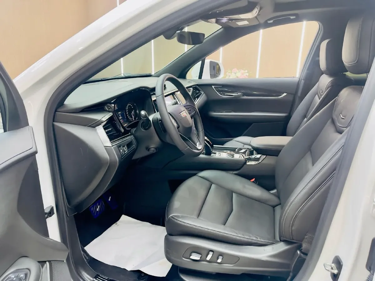 2020 Cadillac XT6 2.0T 237HP L4 9AT,autocango,china used car exporter,china ev exporter,chinese used car exporter,chinese used ev exporter