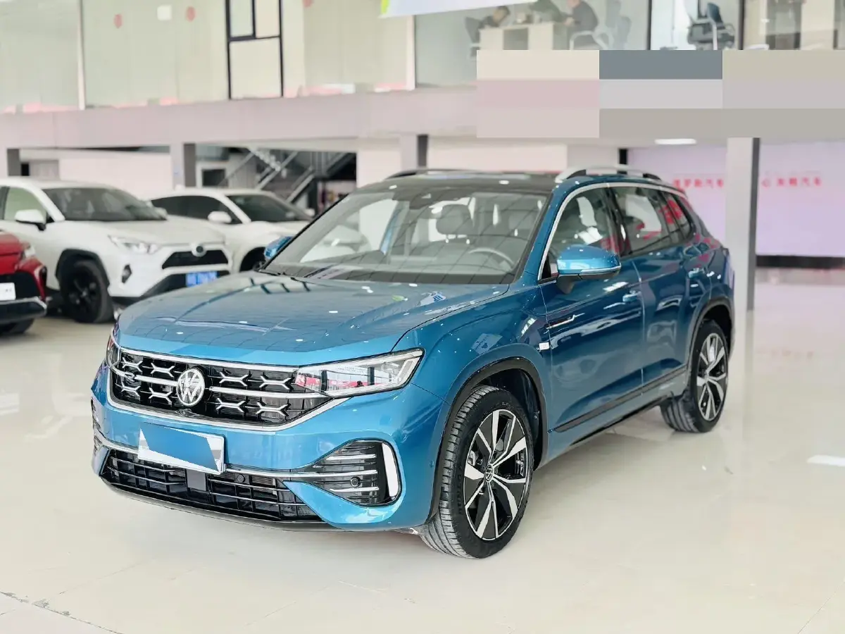 2023 Volkswagen Tayron 2.0T 220HP L4 7DCT