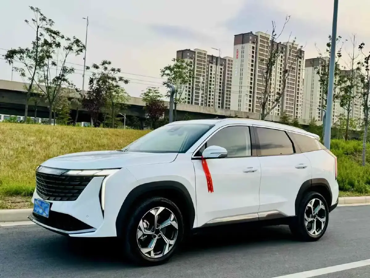 2023 Geely StarRay 1.5T 181HP L4 7DCT