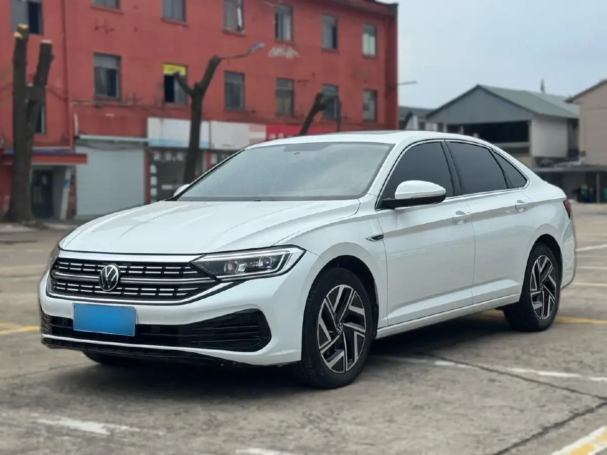 2023 Volkswagen Sagitar 1.4T 150HP L4 7DCT