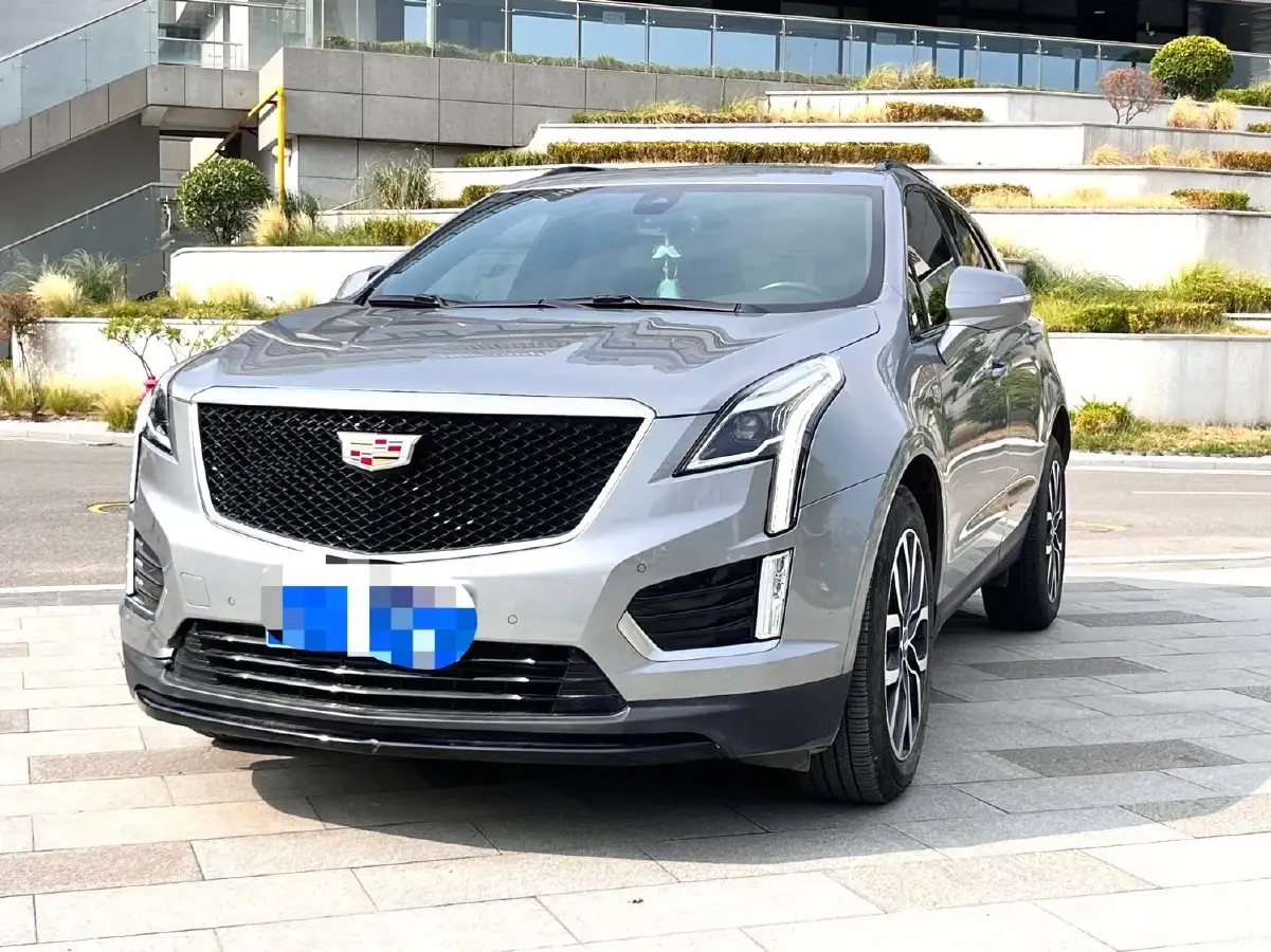 2022 Cadillac XT5 2.0T 237HP L4 9AT