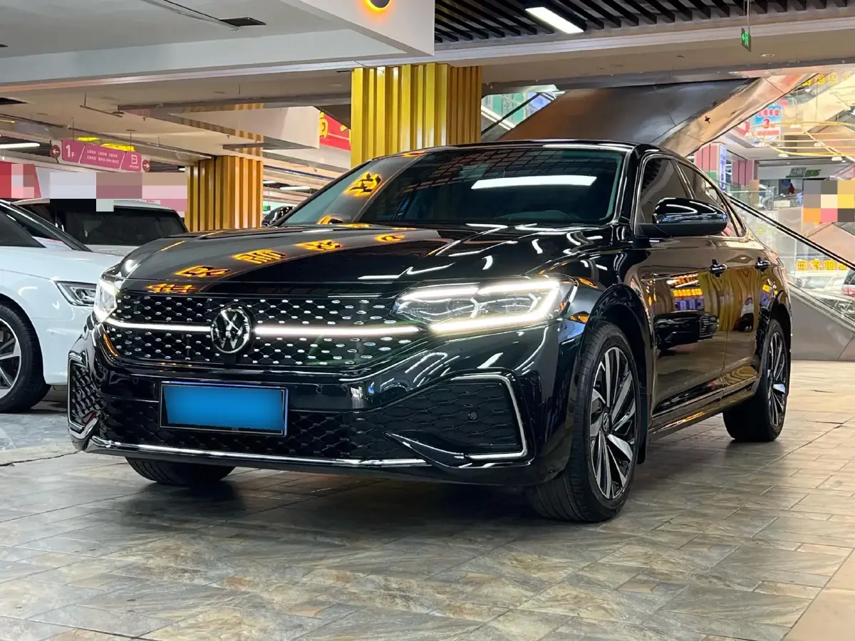 2022 Volkswagen Passat 2.0T 186HP L4 7DCT