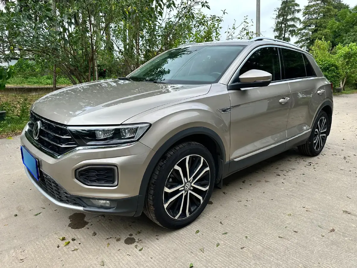2019 Volkswagen T-Roc 1.4T 150HP L4 7DCT 2019 Volkswagen T-Roc 1.4T 150HP L4 7DCT