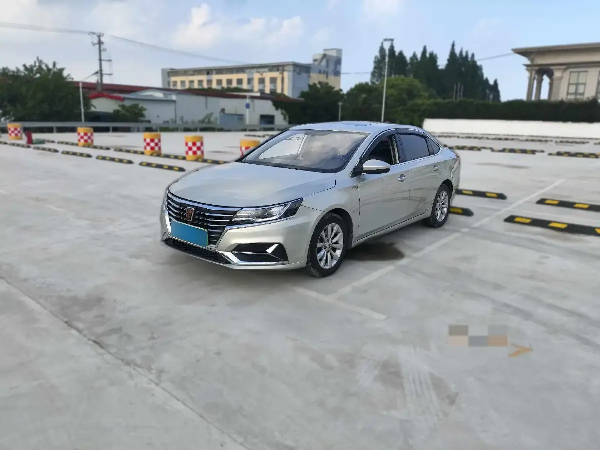 2017 Roewe i6 1.0T 125HP L3 2AT PHEV
