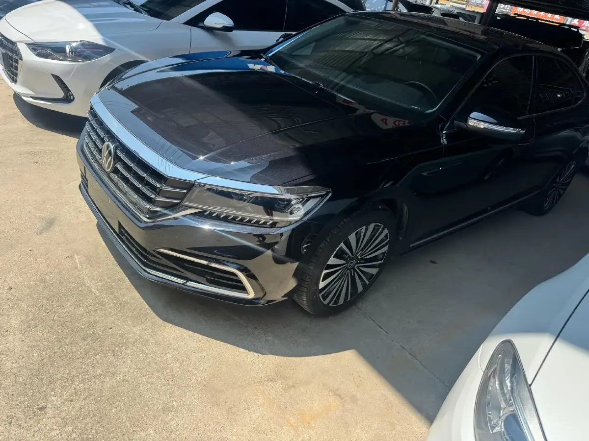 2021 Volkswagen Passat 2.0T 186HP L4 7DCT