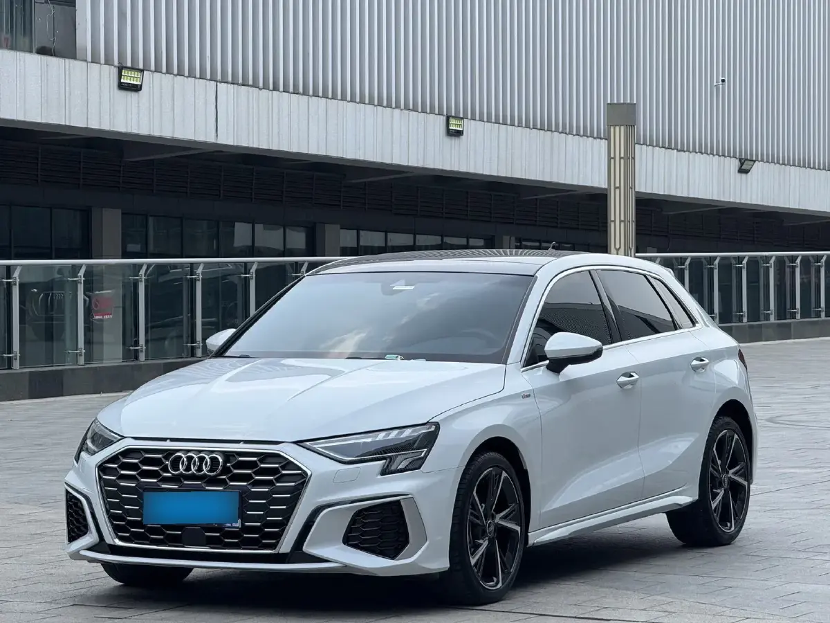 2022 Audi A3 1.4T 150HP L4 7DCT