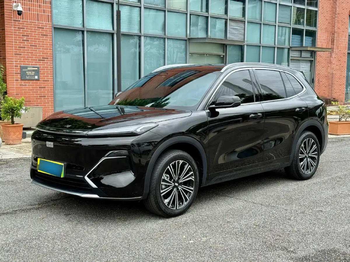 2025 Geely Galaxy Starship 7 EM-i 1.5L 112HP L4 1DHT PHEV 19.09KWH