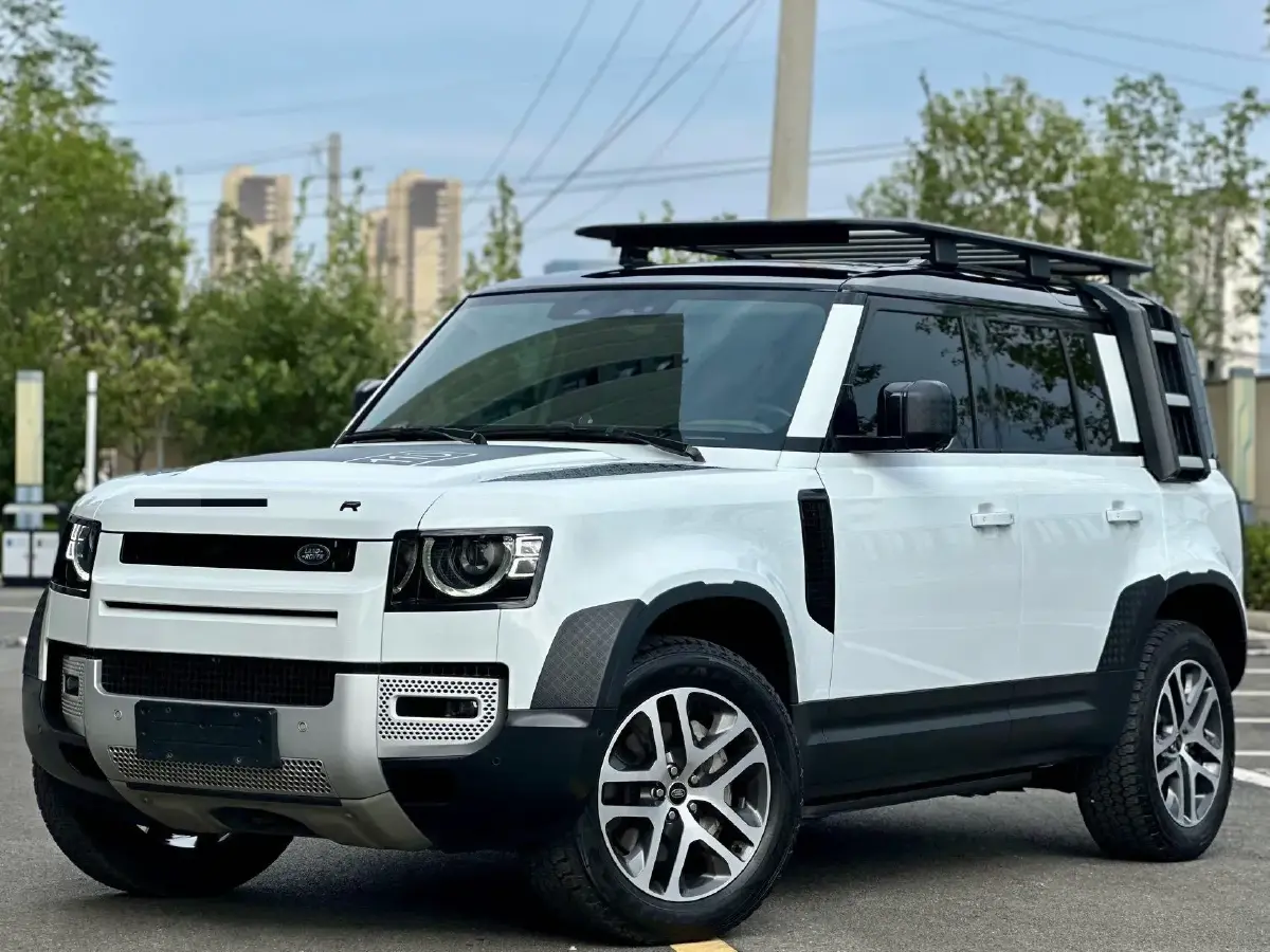 2022 Land Rover Defender 3.0T 400HP L6 8AT