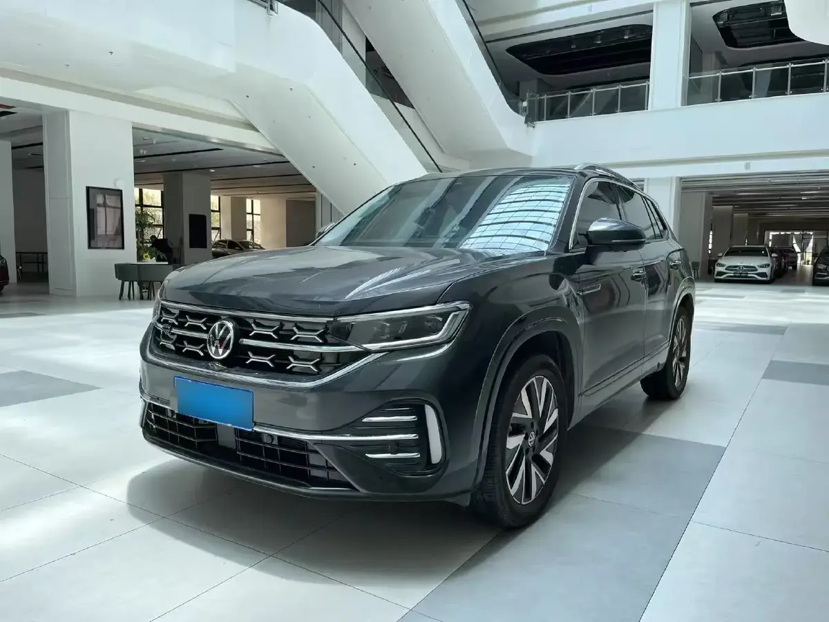 2024 Volkswagen Tayron 2.0T 186HP L4 7DCT