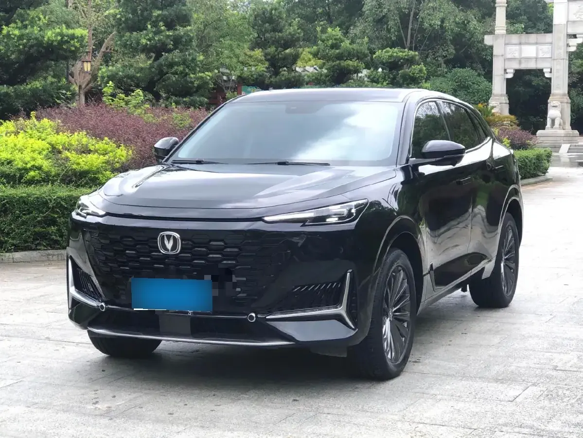 2021 ChangAn UNI-K 2.0T 233HP L4 8AT