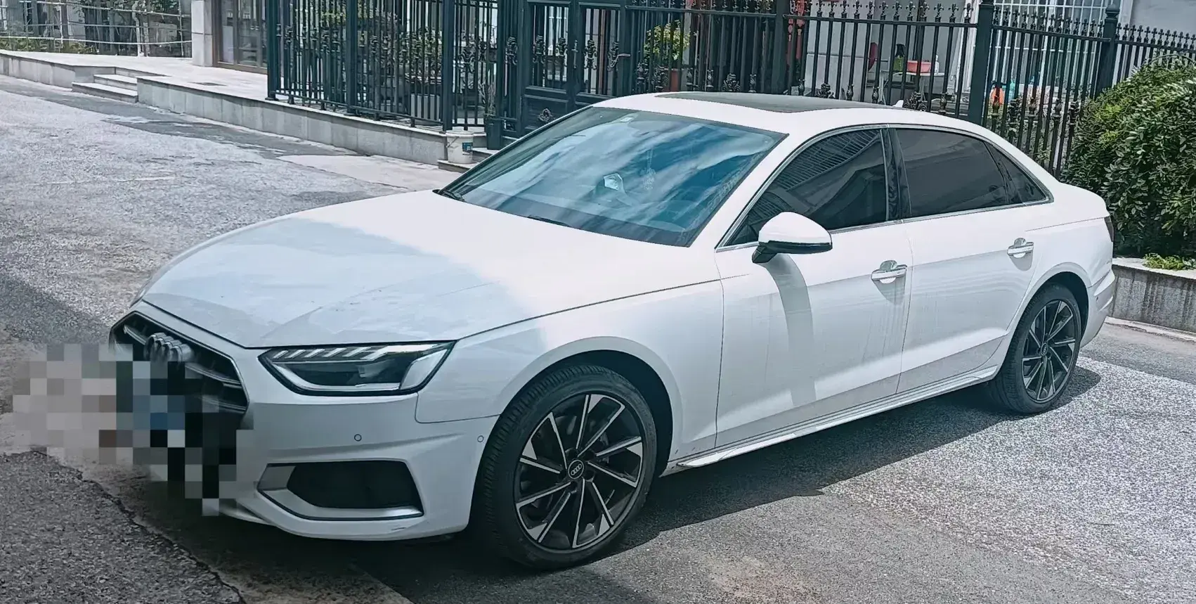 2022 Audi A4L 2.0T 190HP L4 7DCT