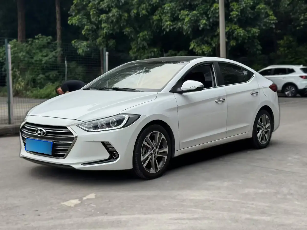 2016 Hyundai Elantra 1.6L 130HP L4 6AT