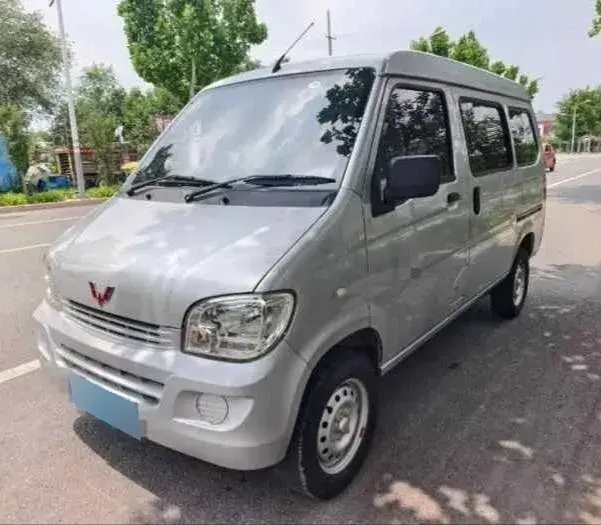 2015 WuLing ZhiGuang 1.2L 82HP L4 5MT
