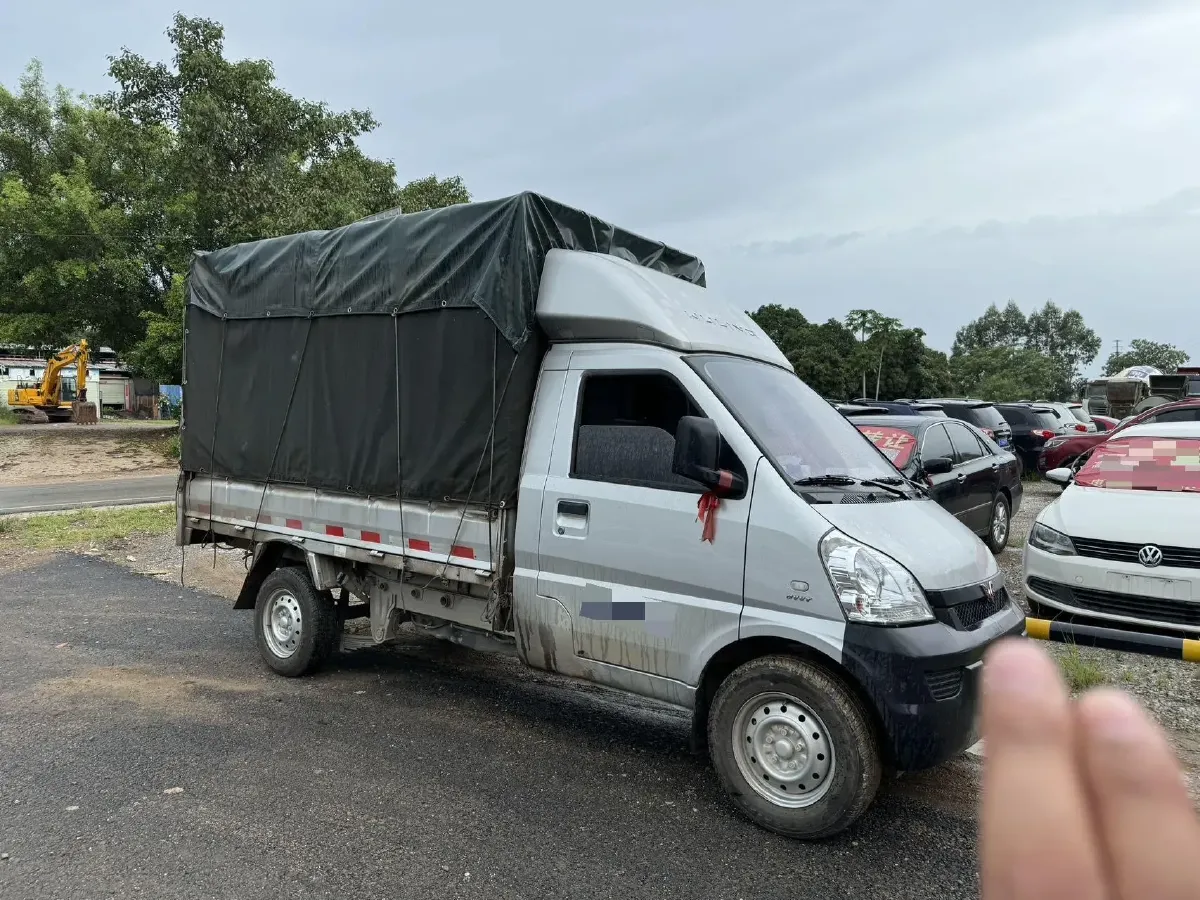 2022 WuLing RongGuang Mini Truck 1.5L 99HP L4 5MT,autocango,china used car exporter,china ev exporter,chinese used car exporter,chinese used ev exporter