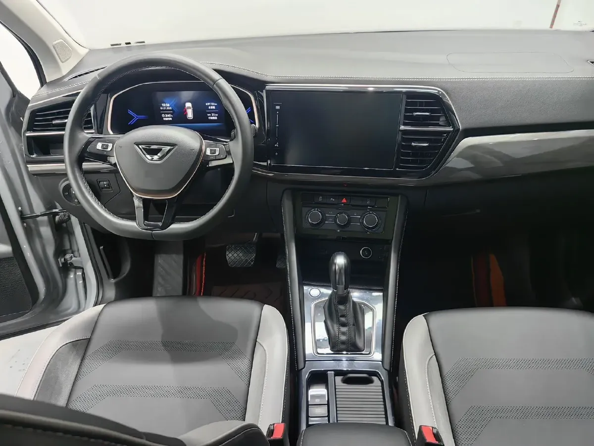 2022 Jetta VS7 1.4T 150HP L4 6AT,autocango,china used car exporter,china ev exporter,chinese used car exporter,chinese used ev exporter