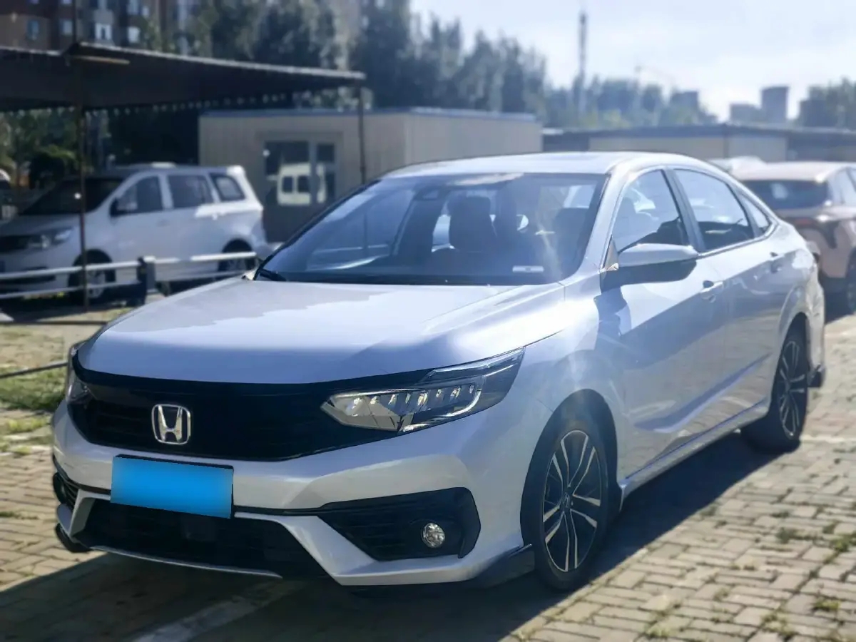 2022 Honda Envix 1.5L 109HP L4 E-CVT Hybrid