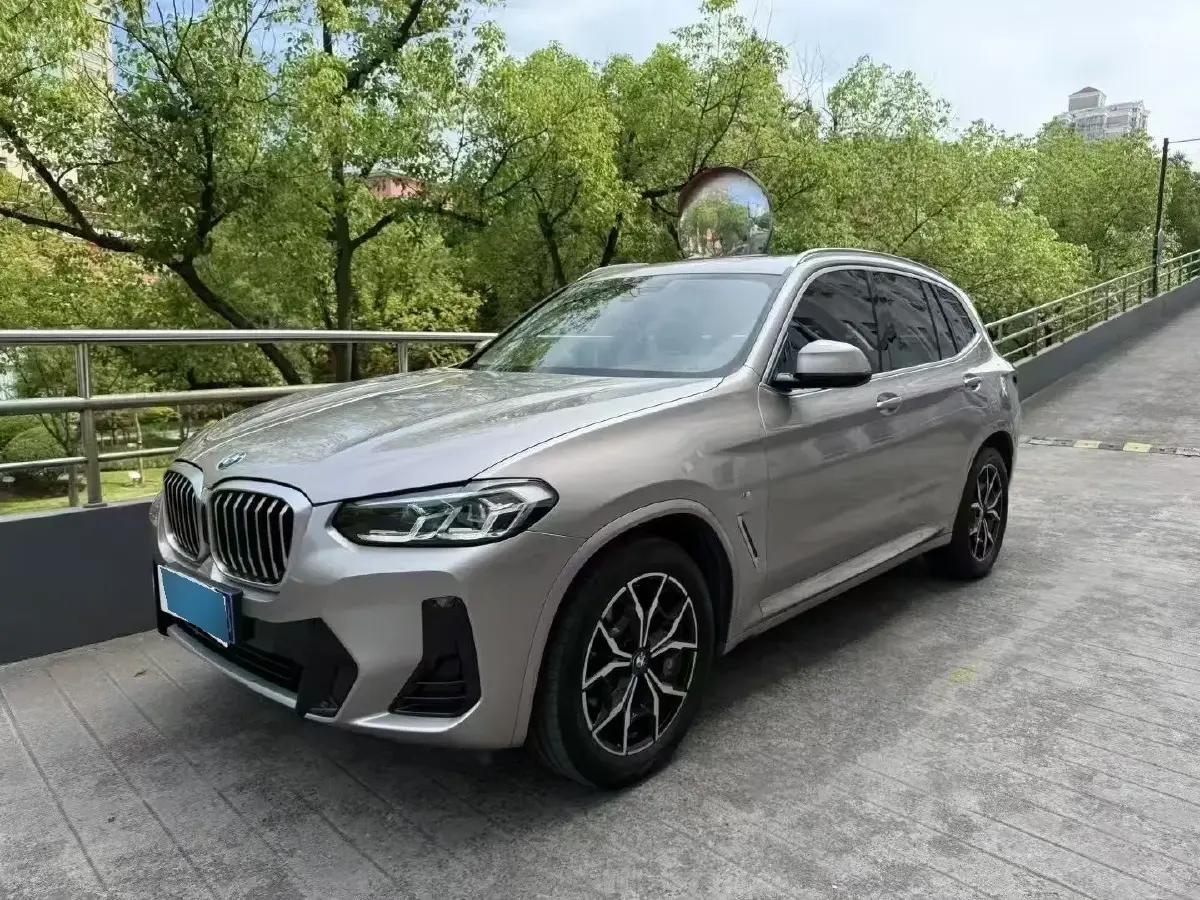 2022 BMW X3 2.0T 184HP L4 8AT