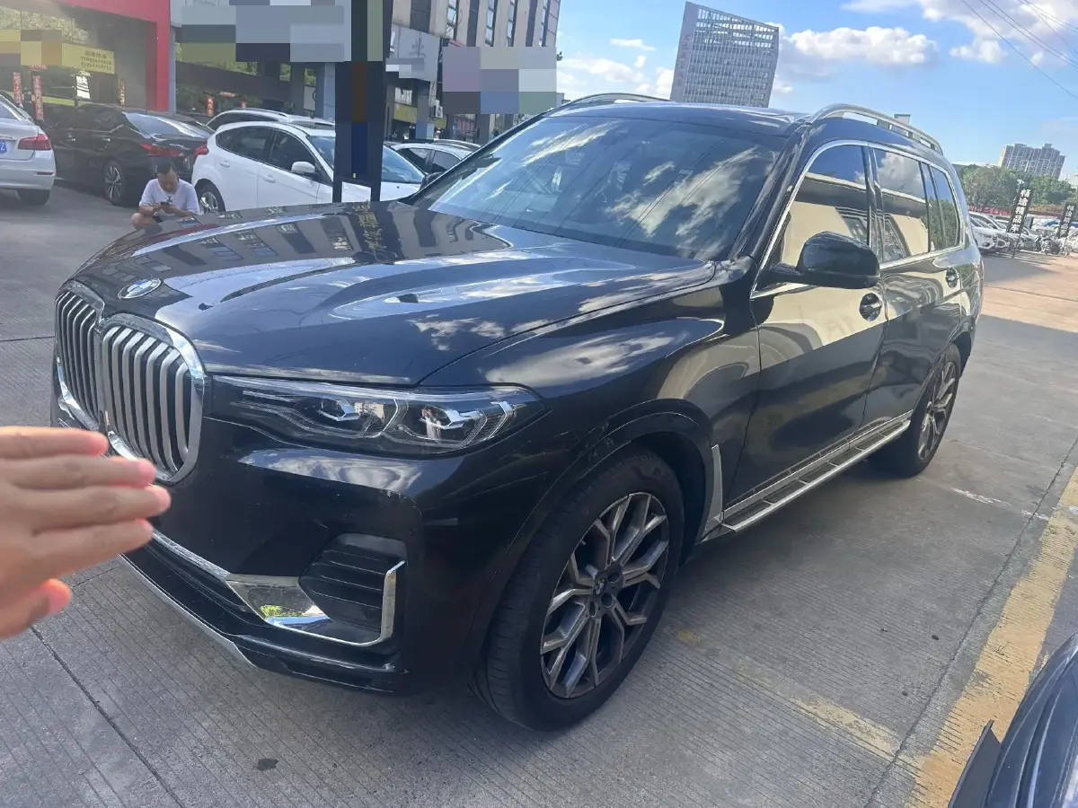 2022 BMW X7 3.0T 340HP L6 8AT