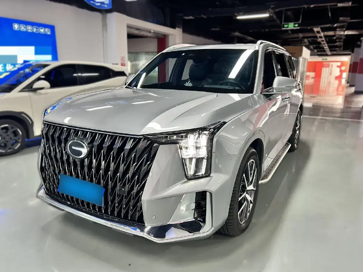 2022 GAC Trumpchi GS8 2.0T 190HP L4 E-CVT Hybrid