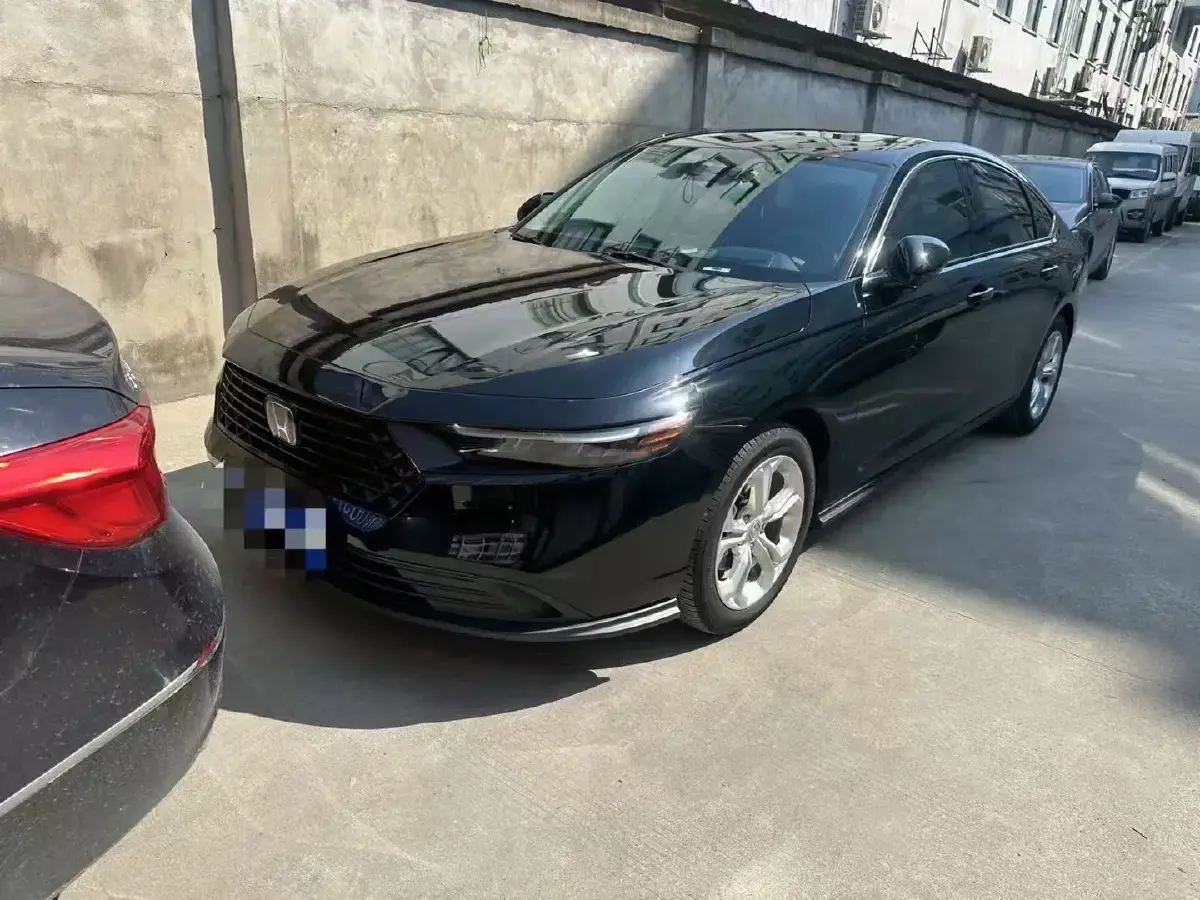 2023 Honda Accord 1.5T 192HP L4 CVT