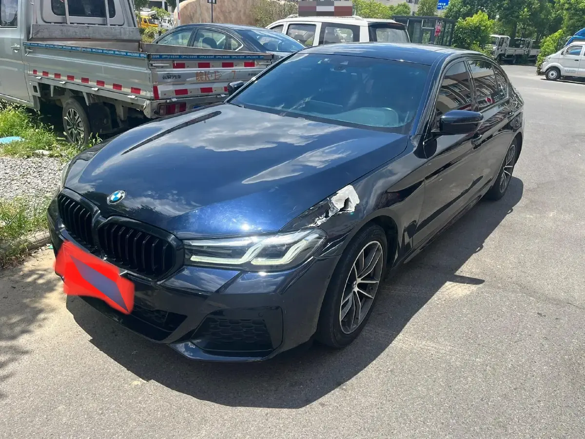 2021 BMW 5 Series 2.0T 184HP L4 8AT