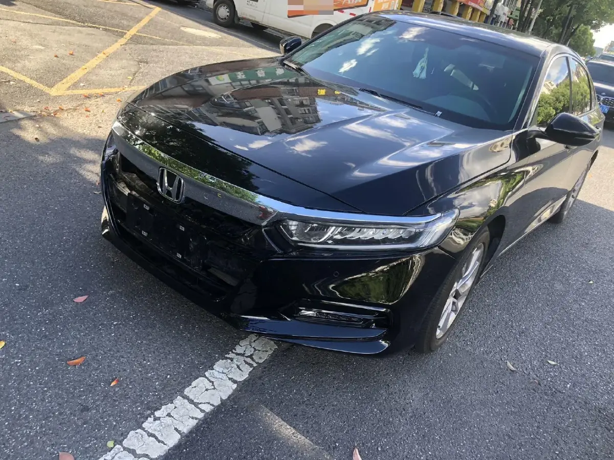 2021 Honda Accord 1.5T 194HP L4 CVT