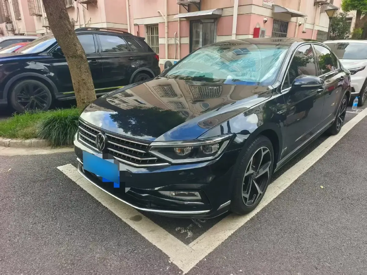 2023 Volkswagen Magotan 2.0T 186HP L4 7DCT