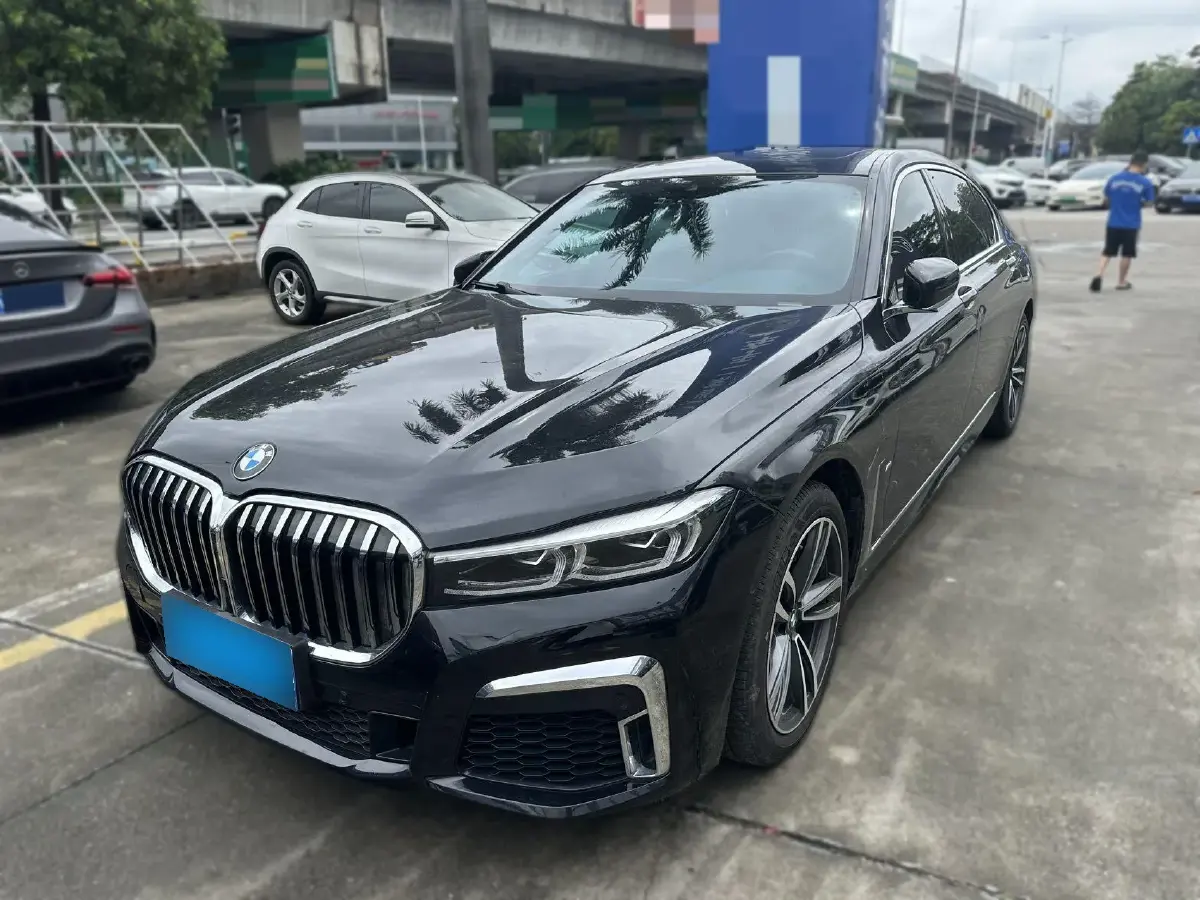 2021 BMW 7 Series 2.0T 265HP L4 8AT