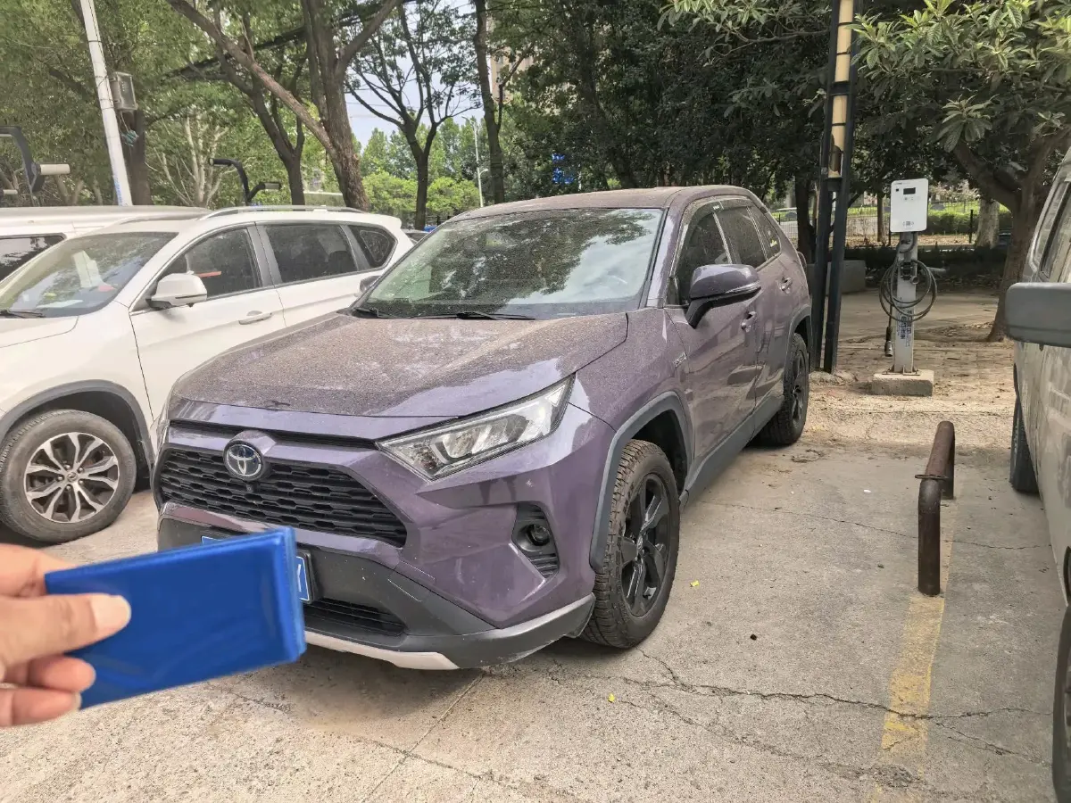 2021 Toyota RAV4 Hybird E+ 2.5L 180HP L4 E-CVT PHEV 15.984KWH