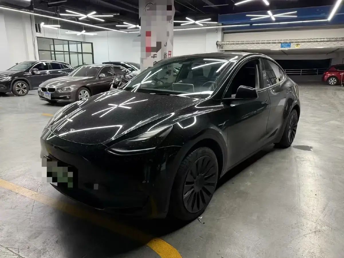 2022 Tesla Model Y BEV 60KWH