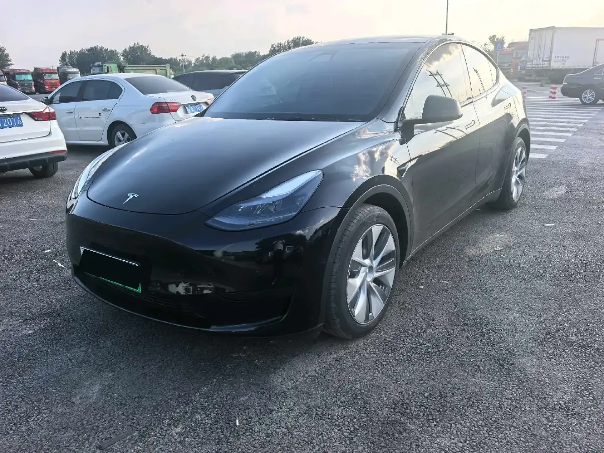 2022 Tesla Model Y BEV 60KWH