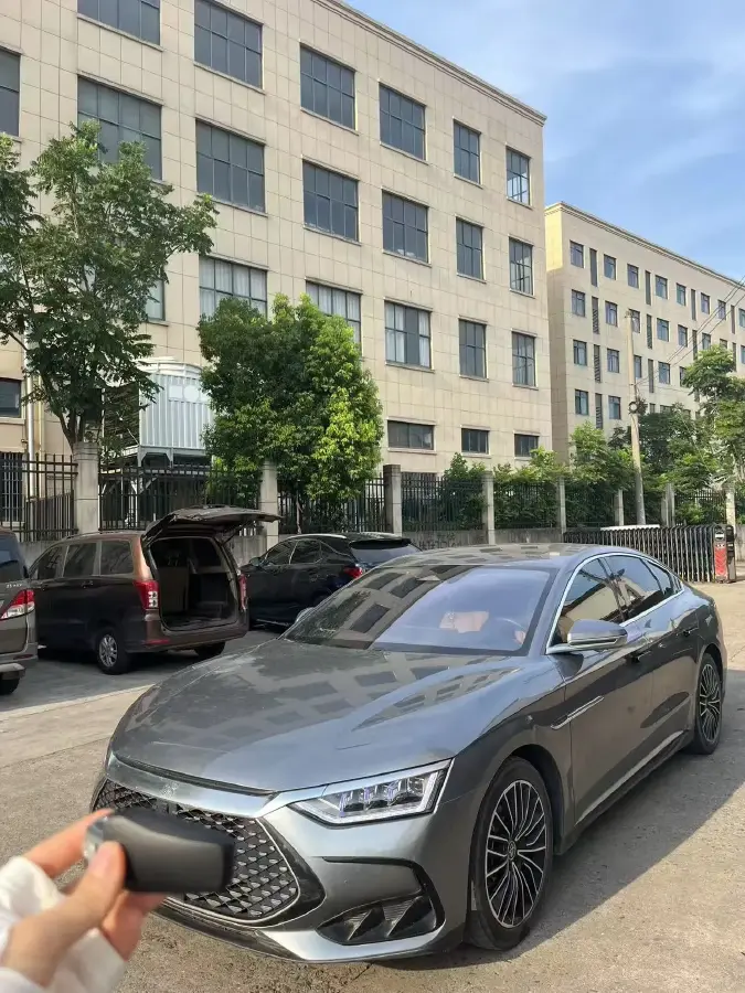 2022 BYD Han 1.5T 139HP L4 E-CVT PHEV 18.3KWH