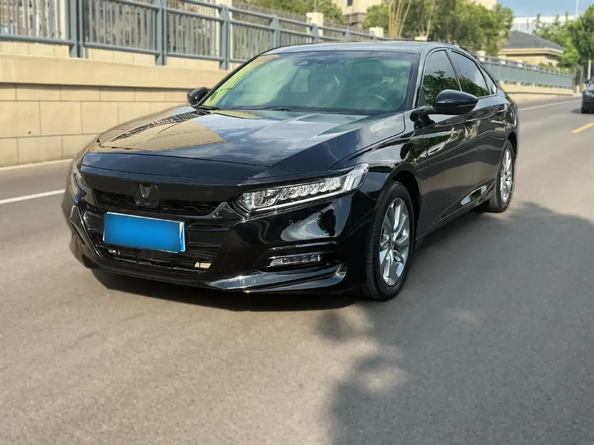 2018 Honda Accord 1.5T 194HP L4 CVT