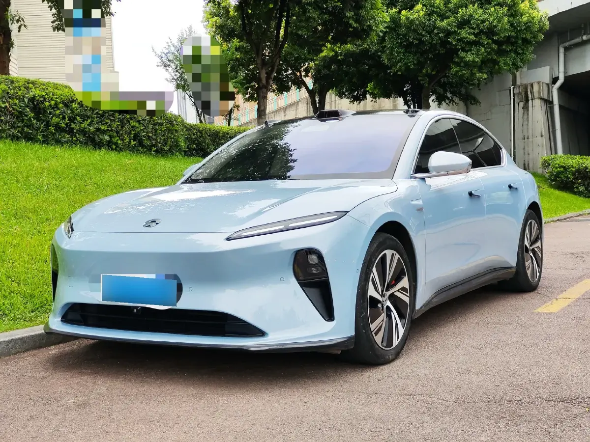 2022 NIO ET5 BEV 75KWH
