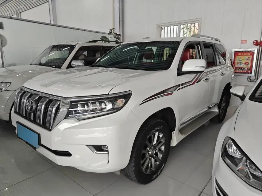 2020 Toyota Yaris 1.6T 261HP L3 6MT,autocango,china used car exporter,china ev exporter,chinese used car exporter,chinese used ev exporter