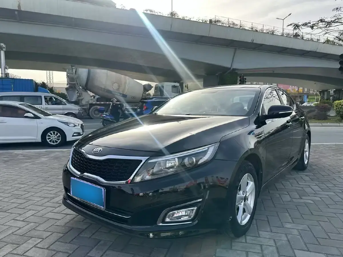 2015 Kia K5 2.0L 162HP L4 6AT