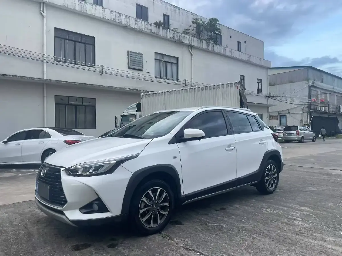 2022 Toyota Yaris L 1.5L 112HP L4 CVT