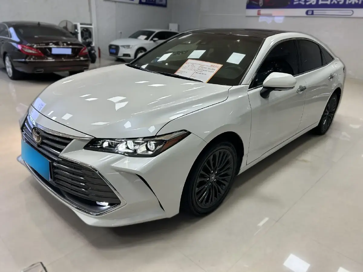 2019 Toyota Avalon 2.5L 209HP L4 8AT